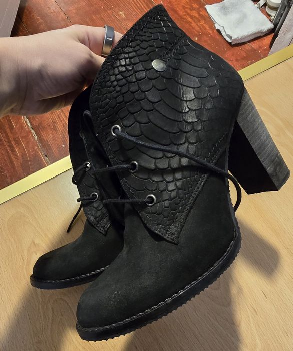 Ghete botine din piele 39