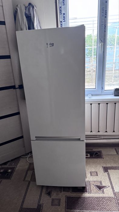 Холодильник техника