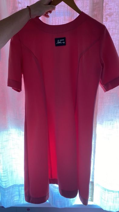 Рокля розова на Pause