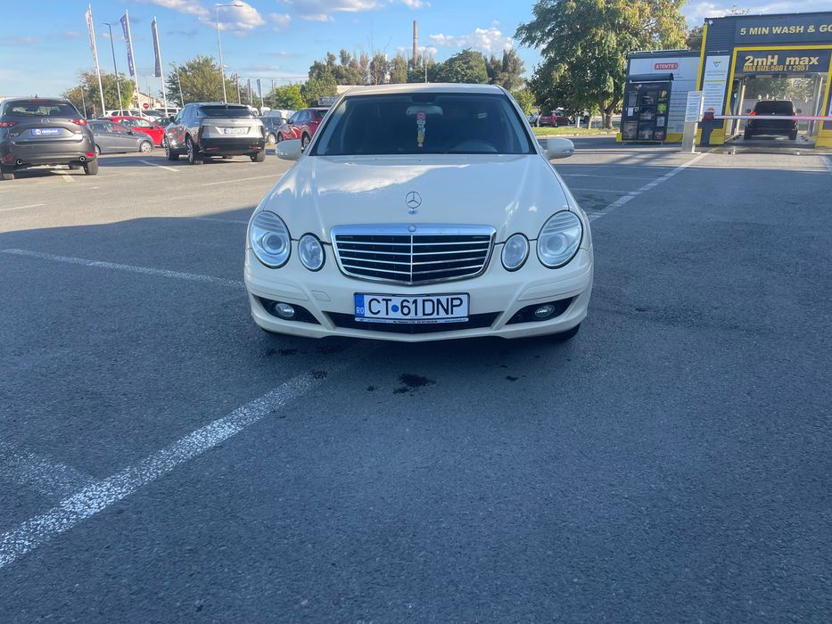 Masina de vanzare  urgent mai multe detali la nr de tel 0775433467