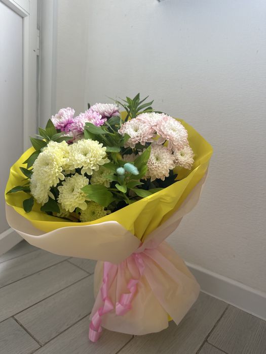 Цветы б/у в хорошем состоянии