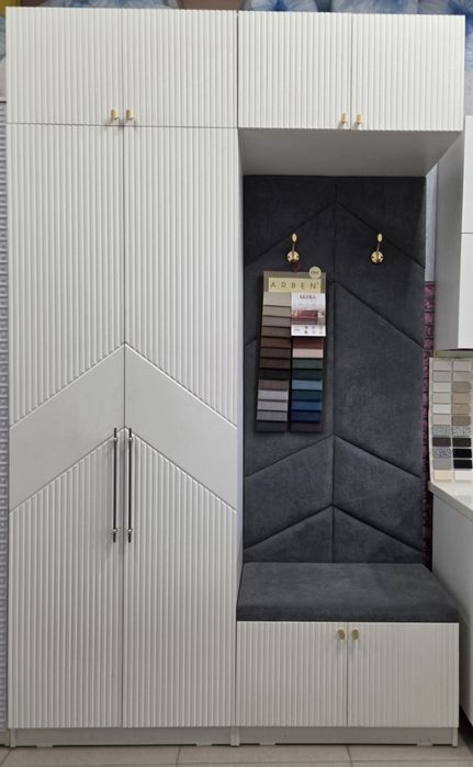 Продам шкаф в прихожию