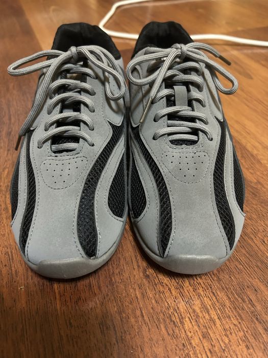 Кроссовки для улицы