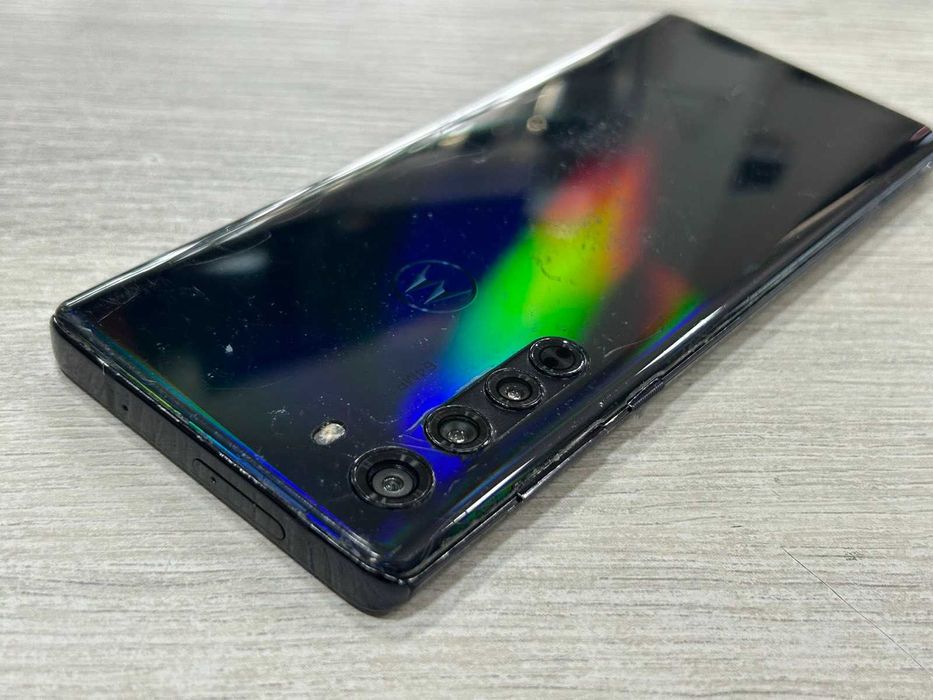 Motorola Edge 2020 128 GB  6 GB RAM Dual SIM 5G