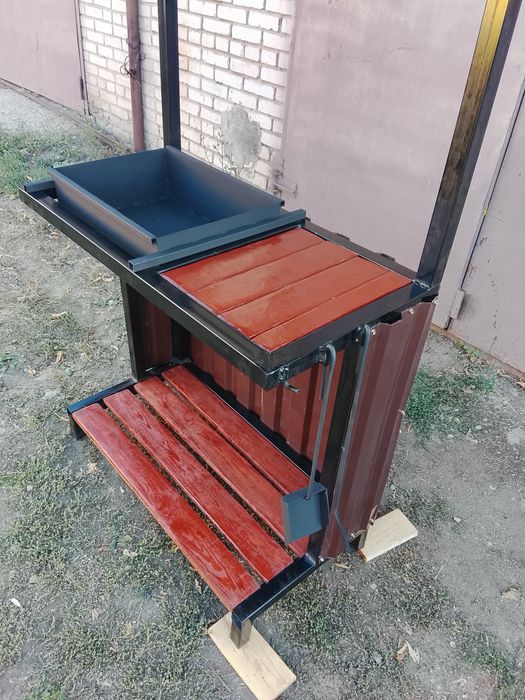 Продам мангал с крышей