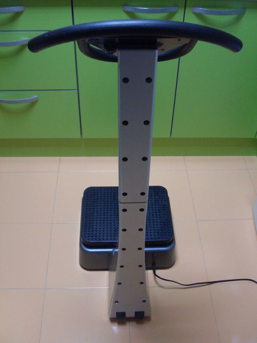 Вибрираща платформа за отслабване и стягане.