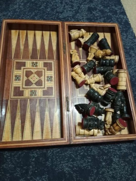 Продам шахматы и нарды