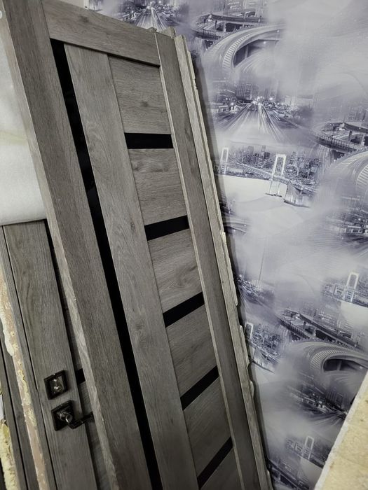 Продам Двери б/у