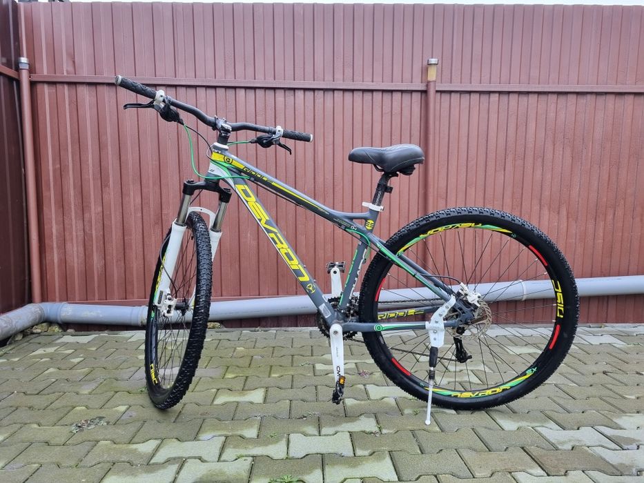 Vând bicicletă mountain bike DEVron