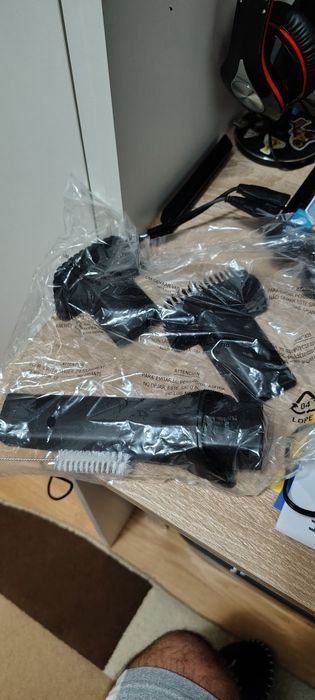 Aspirator portabil cu acumulator