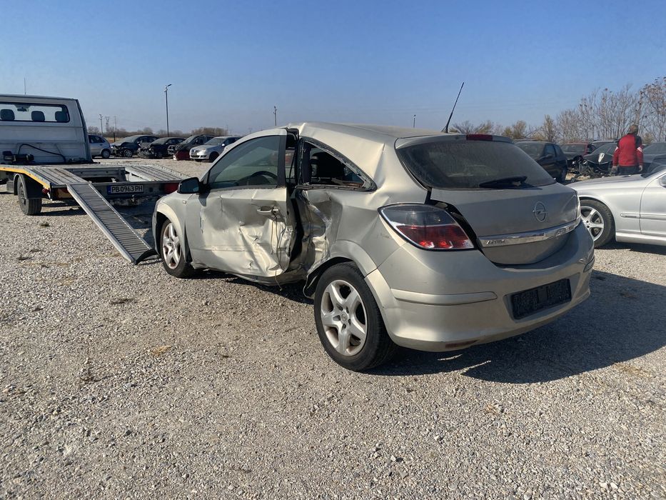 Опел астра хаш 1.7 дизел 101кс на части Opel Astra H 1.7 CDTI 101кс