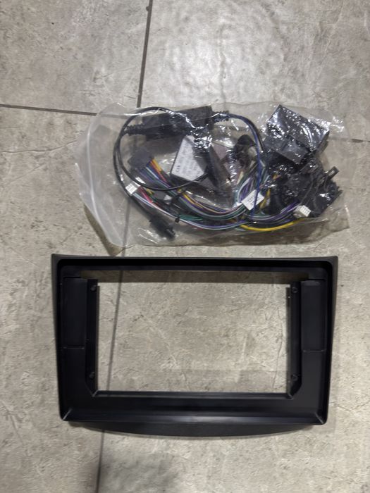 Teyes monitor uchun ramka mers benz t245