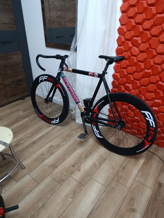 Трековый велосипед unknown