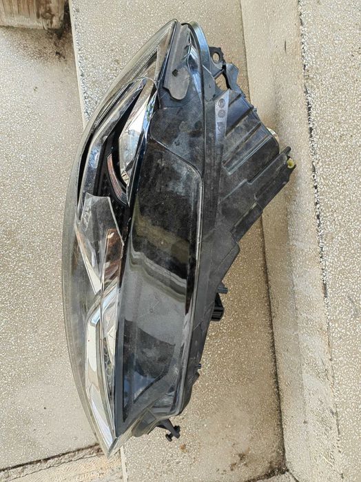 Фар VW Golf 7 Face LED десен / Фар Голф 7 / Фар VW Amarok ляв / Фар Амарок Оригинален