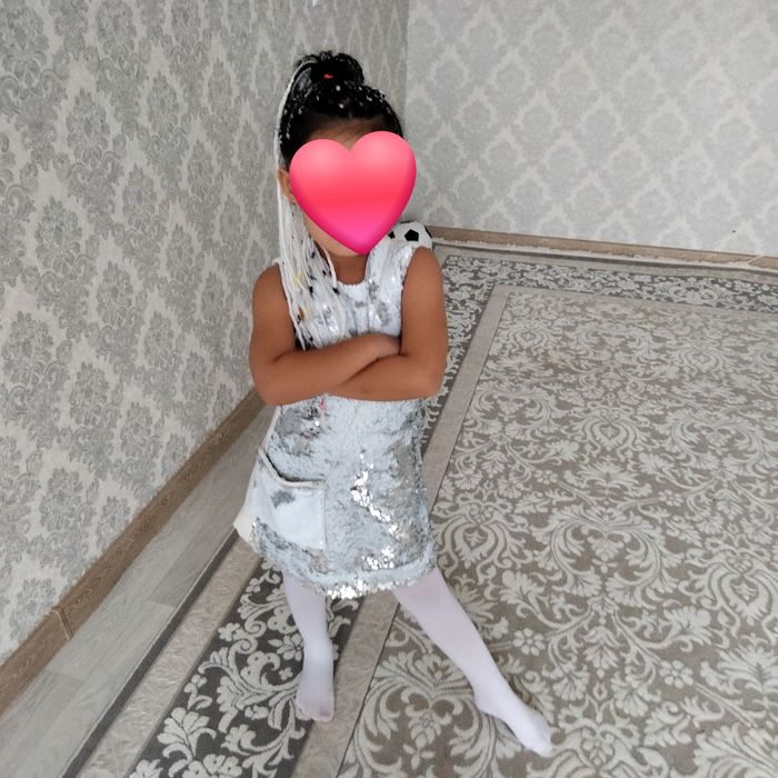 Продам  белое  платье