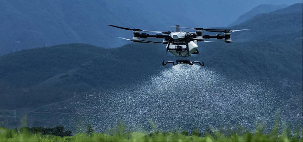 Химическая обработка полей агродроном DJI AGRAS T100