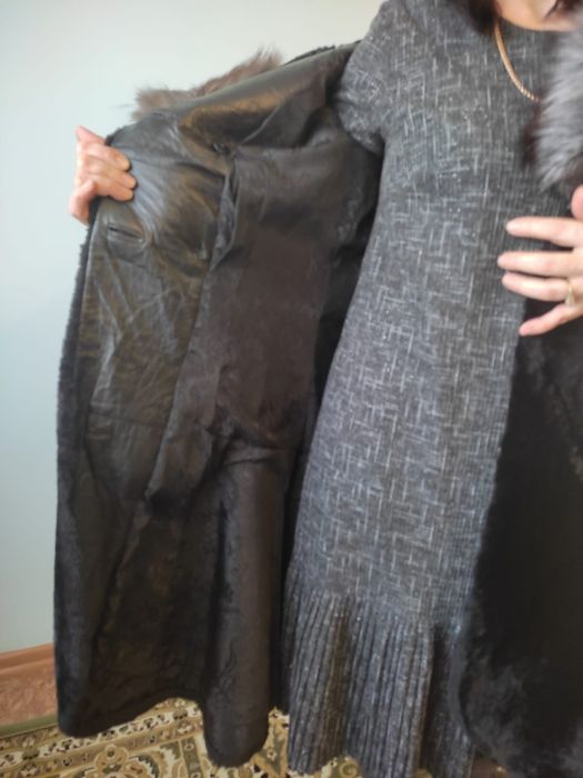 Продам мутоновую шубу