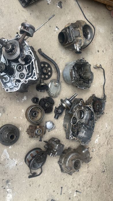 Vând piese atv Bashan 250