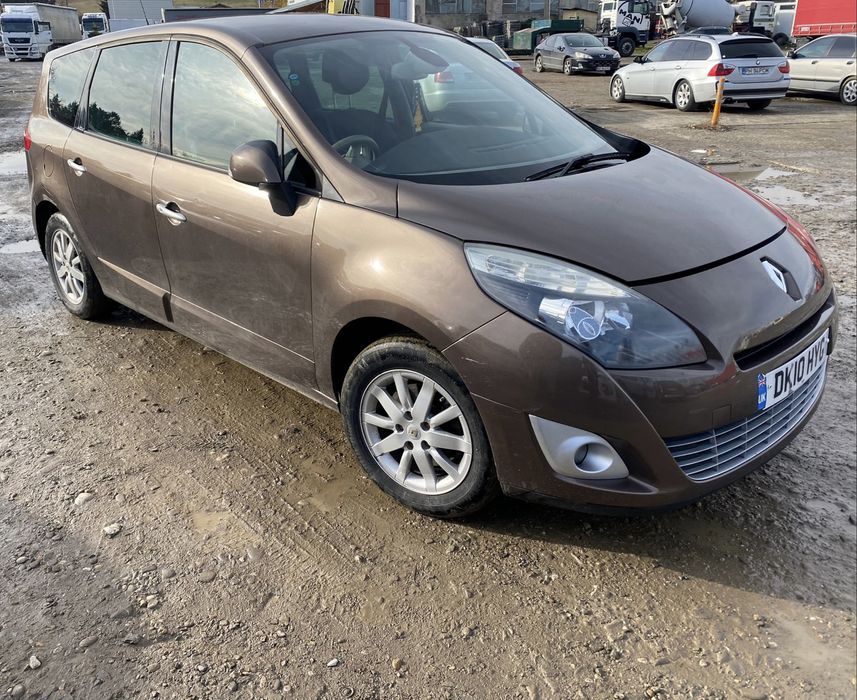 Dezmembrez Renault Scenic 3