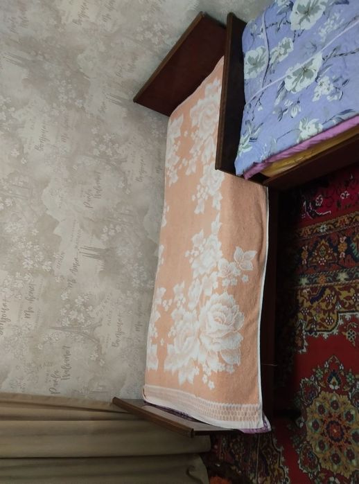 Две односпальные кровати, в хорошем состоянии