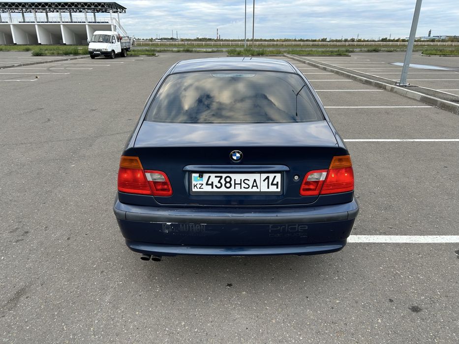 Продам BMW E46  2000 год