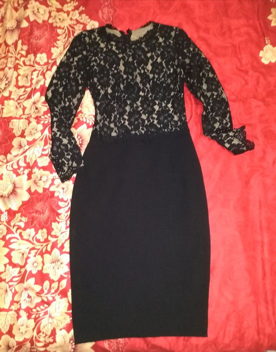 Rochie neagra cu dantela