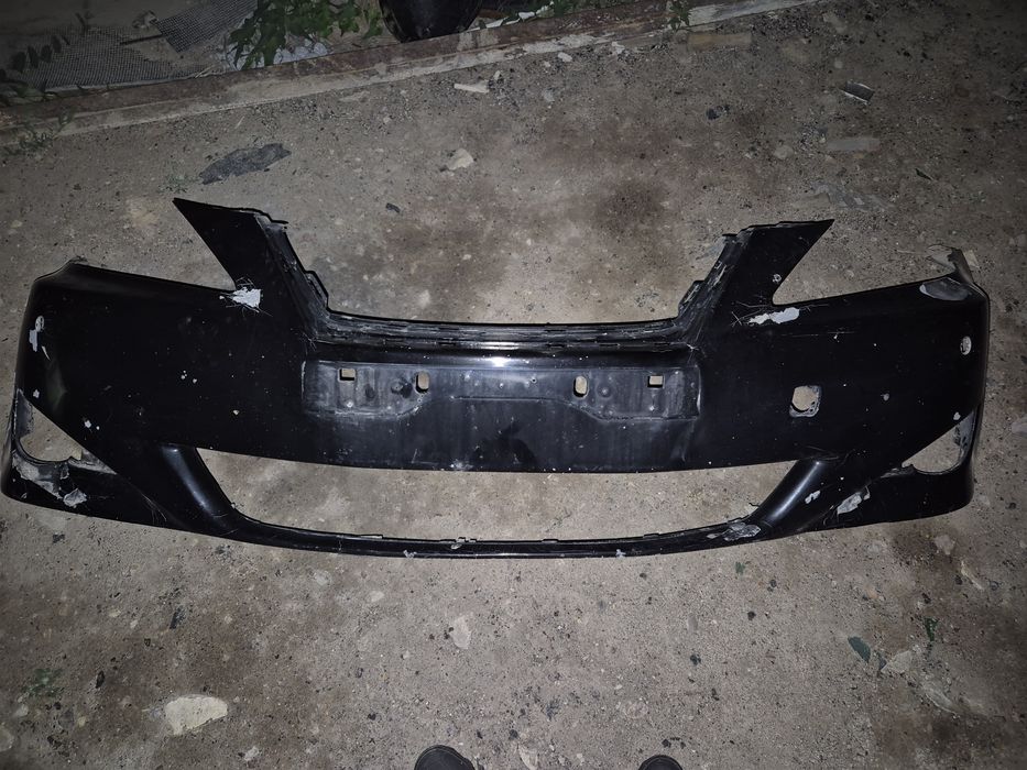 Бампер lexus is250