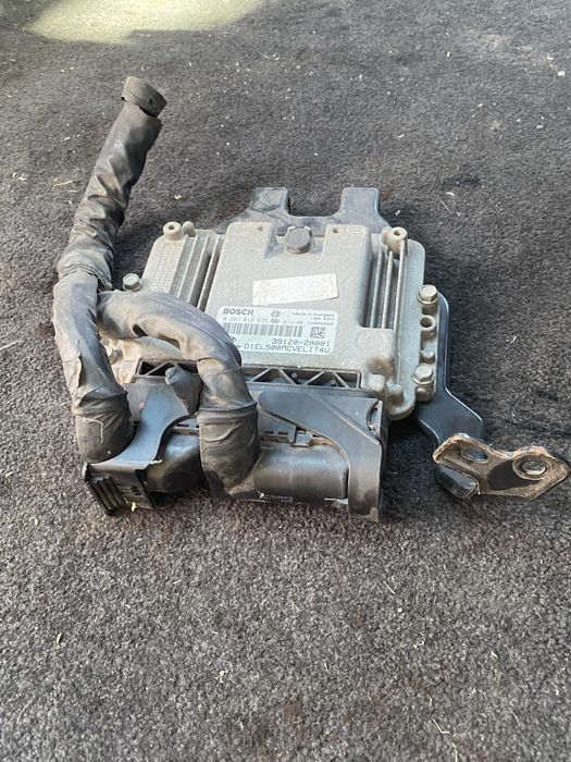 Компютър двигател Hyundai ix35 1.7 CRDI LM (2010–2015)