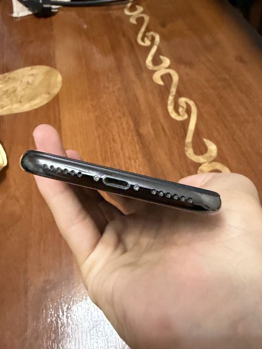 Iphone X xolati yaxshi