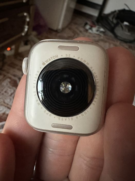 Apple Watch SE 3 40mm Starlight