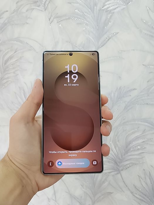 Srochno Samsung S25 Ultra 2sim 12/512g sotiladi