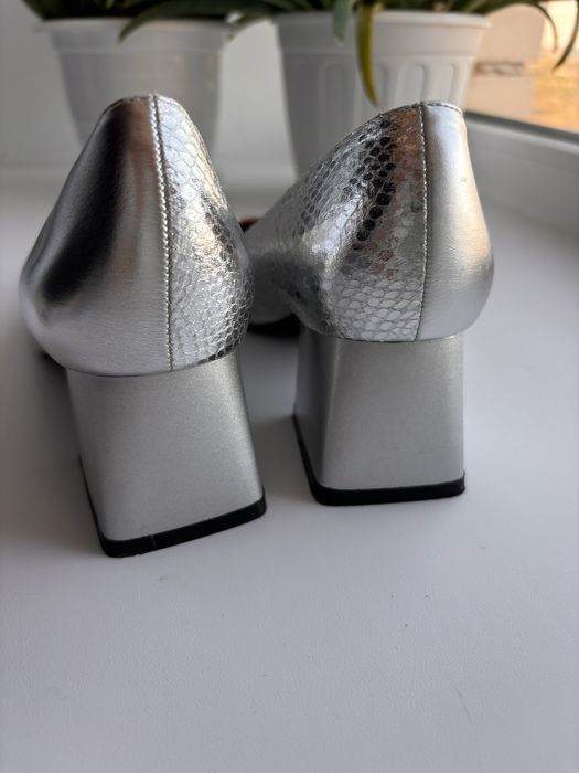 Продам туфли хит сезона 38рр