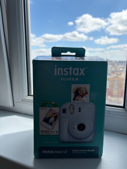 Instax mini 12 б/у в хорошем состоянии