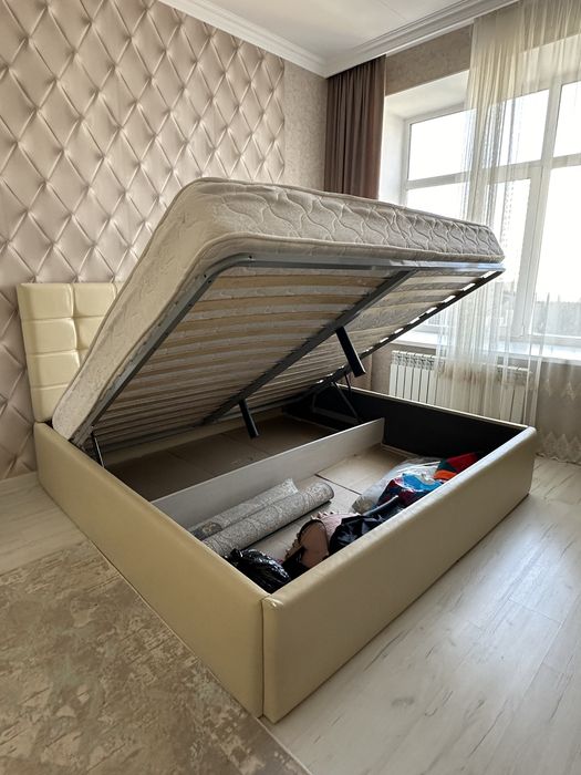 Продам кровать в спальню