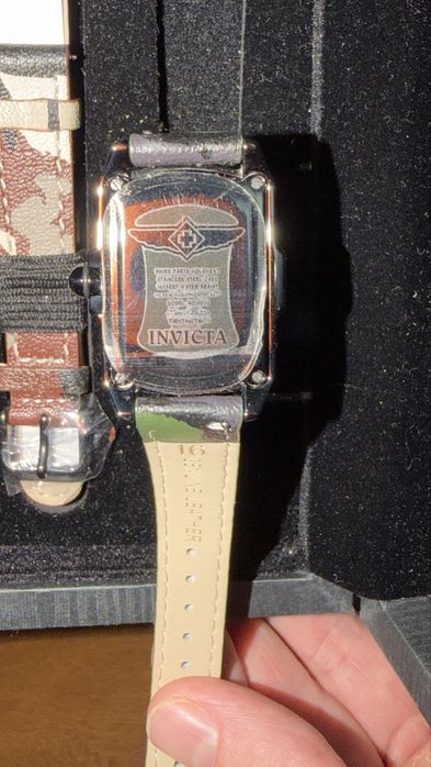 Швейцарские часы Invicta