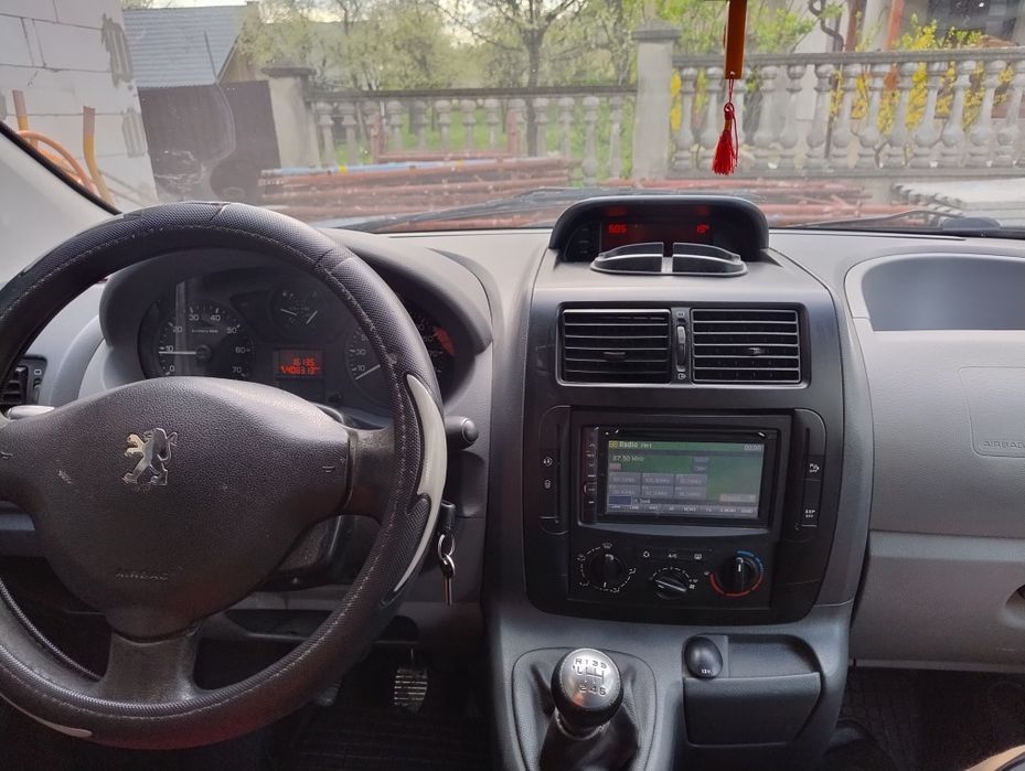 Peugeot Expert an 2008