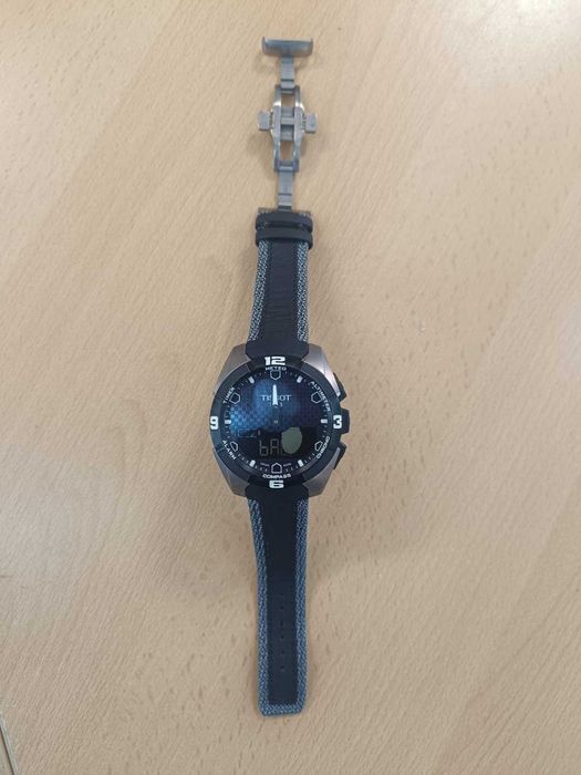 Tissot Touch Соларен Часовник