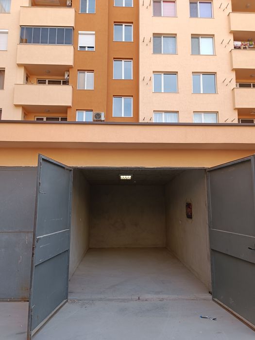 Гараж/склад под наем в Тракия
