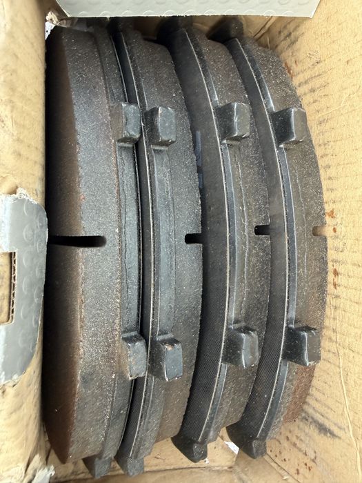 Нови предни накладки Roadhouse 2571.02 Ford Explorer Ranger Mazda B2500 B3000 B4000