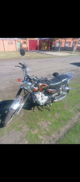 Продам мотоцикл 200 кубов