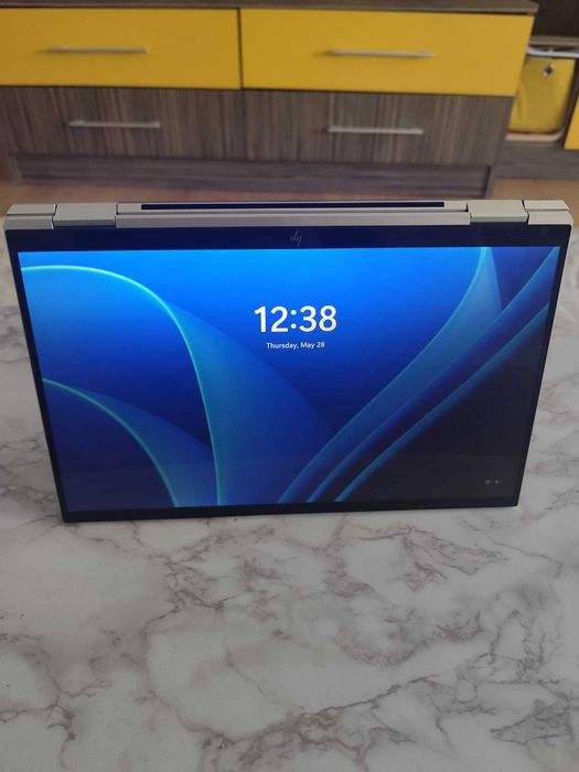 HP EliteBook x360 1030 – i7 / 16GB RAM / 512GB SSD – 2-in-1 touchscreen
