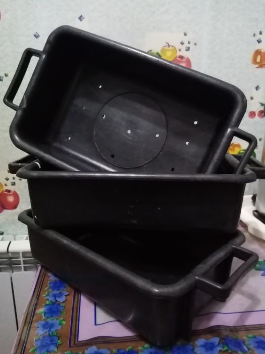 Продам 3 ящика для рассады б/у