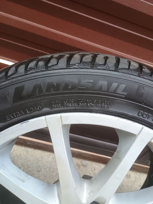 Vând jante aliaj R17"