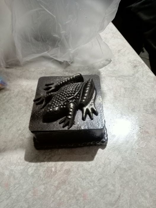 Пепельница из металла