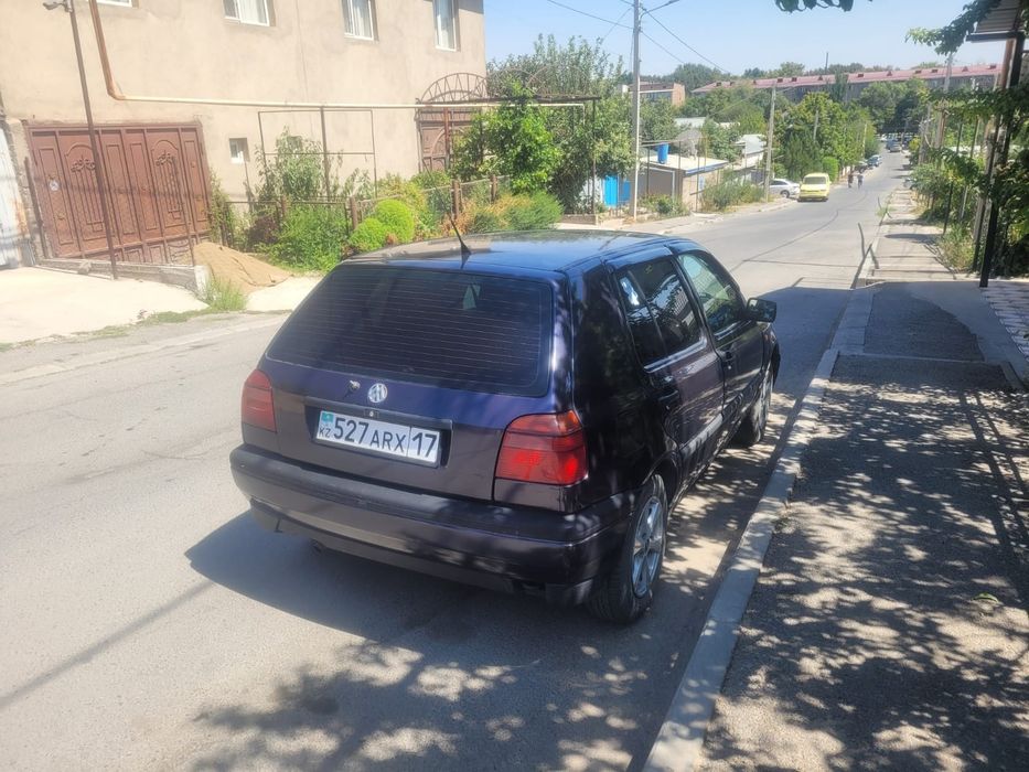 Продам срочно Volkswagen Golf 3