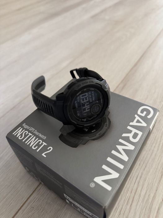 Часы GARMIN Instinct 2
