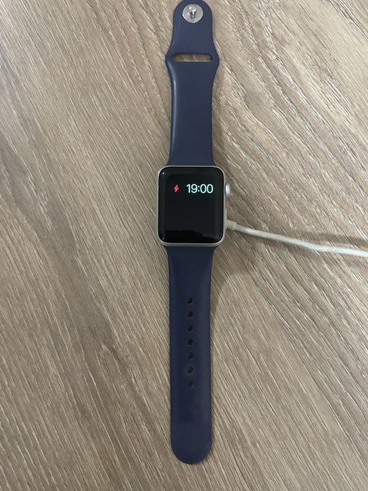 Apple Watch Series 3, 38 мм