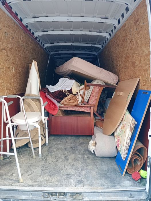 Debarasări locuințe, subsoluri, mansarde, mutări,  transport  marfă