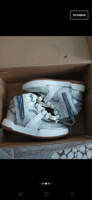 Vând ghetuțe fetite