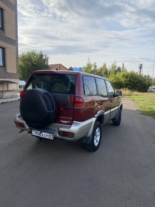 Nissan Terrano 2 r20